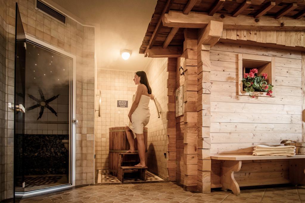 Appartement- Und Wellnesshotel Winkler Falzes Extérieur photo