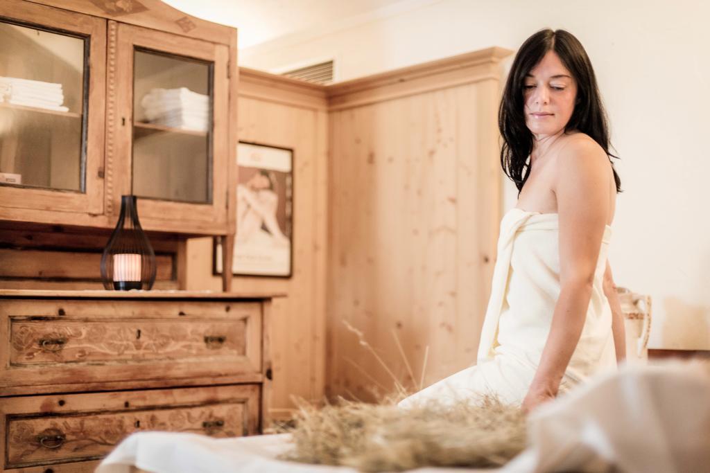 Appartement- Und Wellnesshotel Winkler Falzes Extérieur photo