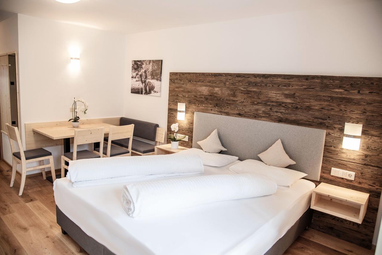 Appartement- Und Wellnesshotel Winkler Falzes Extérieur photo