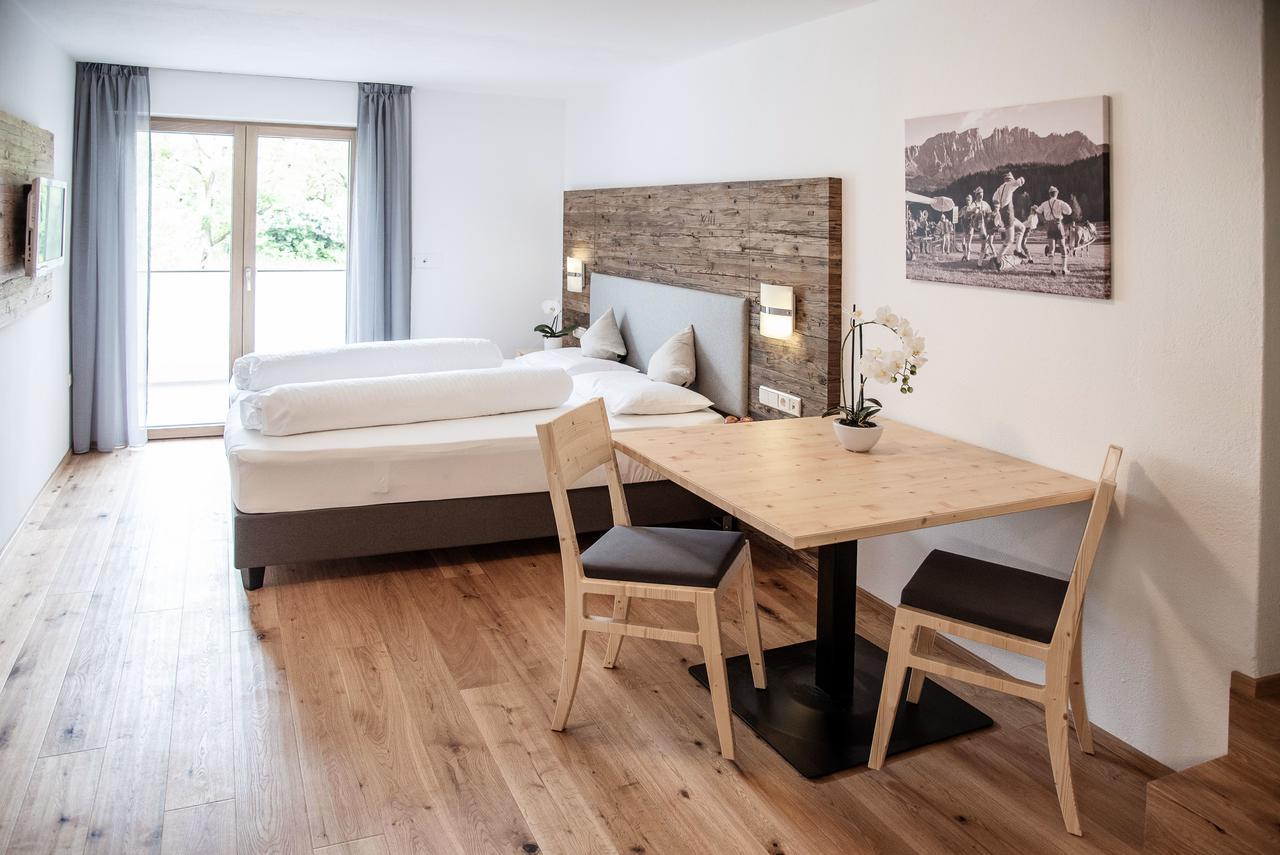 Appartement- Und Wellnesshotel Winkler Falzes Extérieur photo