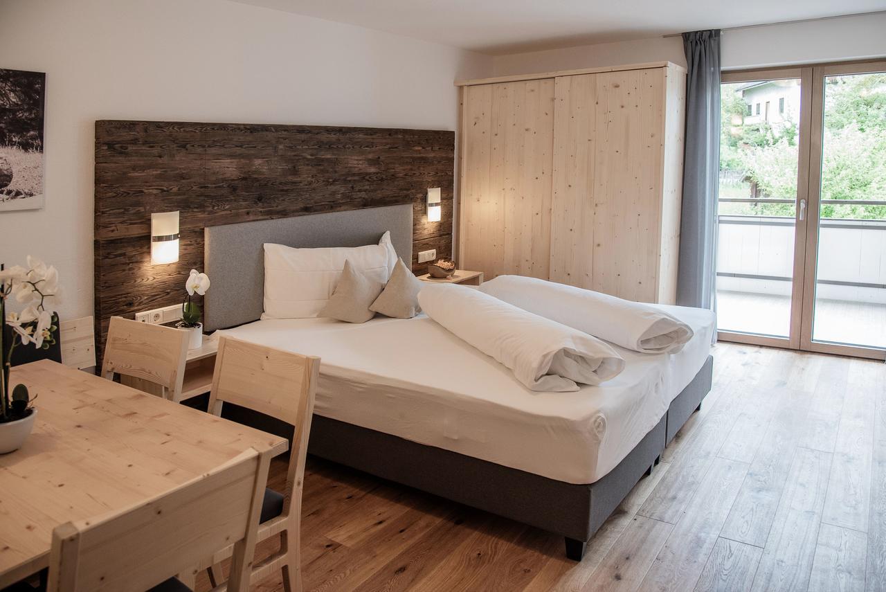 Appartement- Und Wellnesshotel Winkler Falzes Extérieur photo
