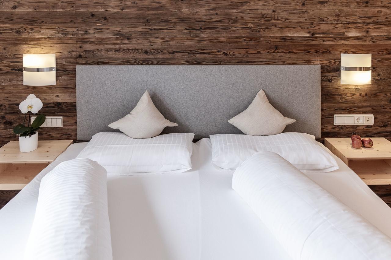 Appartement- Und Wellnesshotel Winkler Falzes Extérieur photo
